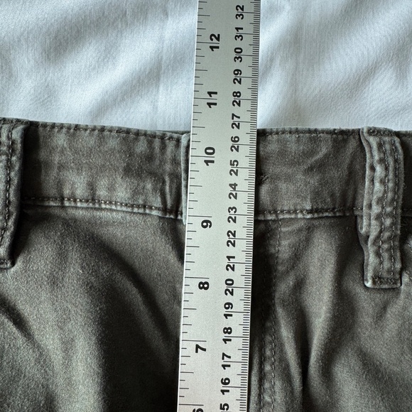 34 Heritage Men's Courage Mid-Rise Straight Casual Pant Gray 36/32 Twill Stretch - Picture 11 of 16